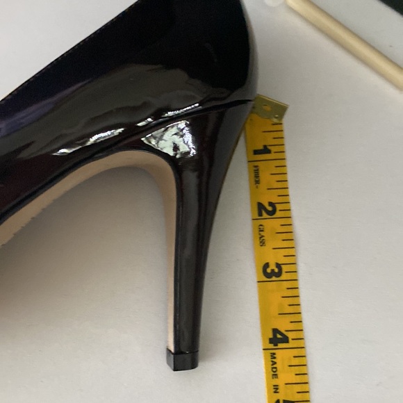 New Ellen Tracy Platform Pumps - Picture 5 of 10